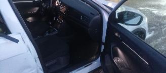 Volkswagen T-Roc 1.5-TSI 150pk R-Line Design Navi Full-Led koplampen Led achterlichten Climatecontrol CruiseControl Stoelverwarming Lichtautomaat Privacyglas picture 16