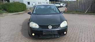 damaged passenger cars Volkswagen Golf  2006/12