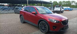 Damaged car Mazda CX-5 2.2D 175pk Automatik 4x4 Schuifdak Navi Bose Leder memory Xenon Led Motorschade 2014/11