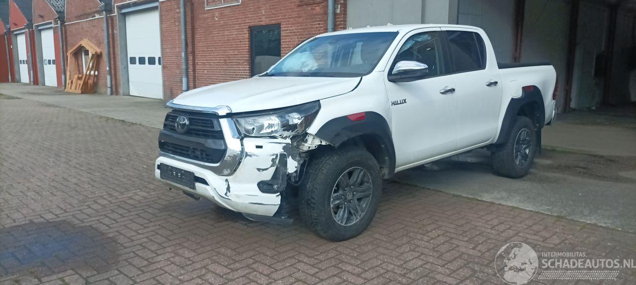 Toyota Hilux 2.8D  204pk Automatik 4x4 Double Cab Climatecontrol CruiseControl Comfort