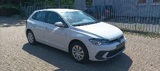 Unfallwagen Volkswagen Polo Digitale cockpit Full-Led koplampen Led achterlichten Stoelverwarming Cruisecontrol Dab Radio elektrische buitenspiegels met verwarming Parkeersensoren voor en achter Drivelane assistent 2026/1