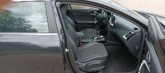 Kia Ceed 1.6 CRDI 136pk Navi Led koplampen Leder Sportstoelen-Memory  Climatecontrol Elektrische achterklep Achteruitrijcamera Led-Achterlichten CruiseControl 4xStoelverwarming Lichtautomaat picture 24