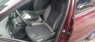 Opel Crossland 1.2 turbo 110pk Automaat Innovation Navigatie Led-Koplampen Led-Achterlichten Stoelverwarming stuurwiel met verwarming Voorruit met verwarming Privacy glas Climatecontrol Dimmende binnenspiegel Parkeersensoren voor en achter Trekhaak 16-inch velgen Mistla picture 13