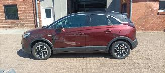 uszkodzony samochody osobowe Opel Crossland 1.2 turbo 110pk Automaat Innovation Navigatie Led-Koplampen Led-Achterlichten Stoelverwarming stuurwiel met verwarming Voorruit met verwarming Privacy glas Climatecontrol Dimmende binnenspiegel Parkeersensoren voor en achter Trekhaak 16-inch velgen Mistla 2018/4