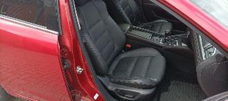 Mazda 6 4x4  Automatik Navi Led koplampen led achterlichten Headup Leren Sportstoelen Memory keyless Entry Blindspot Drivelane cruisecontrol met radar Stoelverwarming Lichtautomaat Regensensor Bose Soundsystem 19-inch velgen trekhaak picture 28
