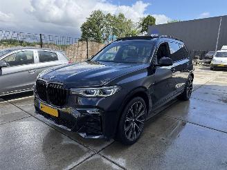Auto incidentate BMW X7 xDrive 40i High Executive-7persoons-PANO-LEDER-360 CAMERA-4 WIEL BESTURING 2022/2