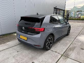 Volkswagen ID.3 First Plus 58 kWh LED - ACC - CAMERA - SFEER picture 5