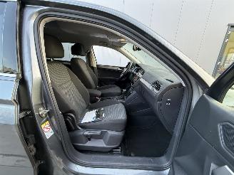 Volkswagen Tiguan 1.5 TSI DSG ALLSPACE 150 PK-NAVI-PDC picture 12