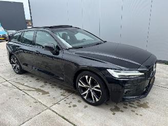 Volvo V-60 2.0 B3 R-DESING-AUTOMAAT-PANO-CAMERA-NAVI picture 2