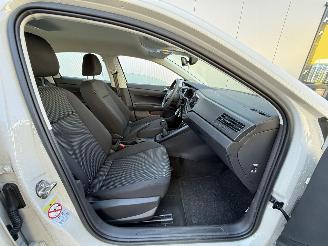 Volkswagen Polo 1.0 MPI 80 PK-CRUISE-PDC-APP picture 11