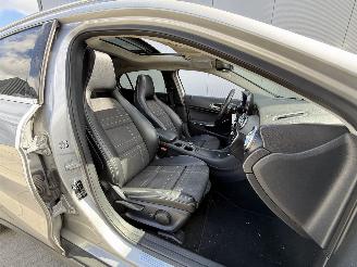 Mercedes GLA 200 d Prestige AUTOMAAT-PANO-NAVI-PDC picture 12