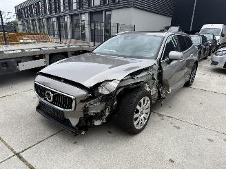Volvo V-60 2.0 D4 190 PK  INSCRIPTION-PANO-CAMERA-NAVI-MEMORY STOELEN picture 2