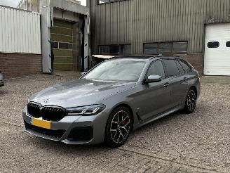 Coche accidentado BMW 5-serie 530D 286Pk M-Pakket High Executive Pano 2020/9