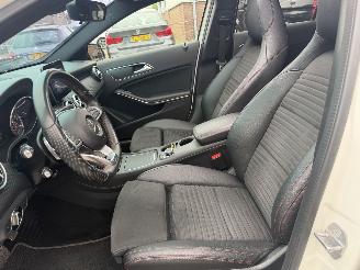 Mercedes A-klasse 180 AMG Pakket Pano Nap Nederlandse Auto Harman Kardon picture 9