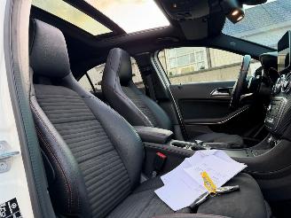 Mercedes A-klasse 180 AMG Pakket Pano Nap Nederlandse Auto Harman Kardon picture 15