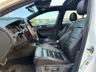 Volkswagen Golf 2.0 TSI GTI DSG Pano picture 11