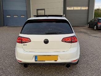 Volkswagen Golf 2.0 TSI GTI DSG Pano picture 4