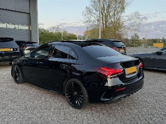 Mercedes A-klasse 180 AMG Pakket Pano Nap Nederlandse Auto! Memory picture 4