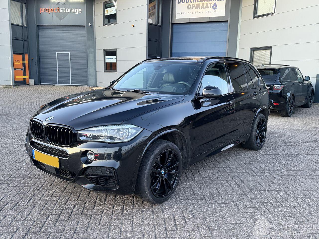 BMW X5 M50D 381Pk Pano Harman Kardon Head-Up