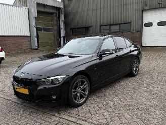 Schadeauto BMW 3-serie 320D 190Pk M-Pakket Schuifdak 2019/5