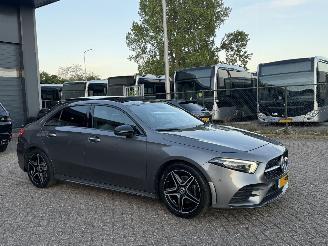 Damaged car Mercedes A-klasse 200 AMG Pakket Pano NAP Nederlandse Auto Sfeerverlichting 2020/10