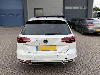 Volkswagen Passat 2.0 Tdi Dsg 190Pk R-Line Pano DynAudio Head-Up picture 6