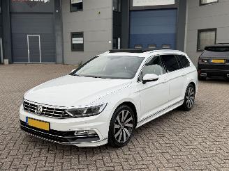 Unfallwagen Volkswagen Passat 2.0 Tdi Dsg 190Pk R-Line Pano DynAudio Head-Up 2016/7