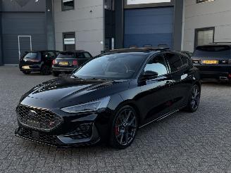 Auto incidentate Ford Focus ST-X 280Pk Pano B&O Kuipstoelen 2024/7