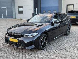 Schadeauto BMW 3-serie 320e M-Pakket Pano Head-Up 2022/12