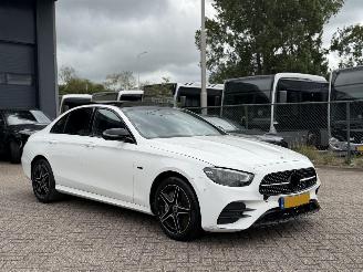 uszkodzony samochody osobowe Mercedes E-klasse 300De AMG Pakket Pano 2020/10
