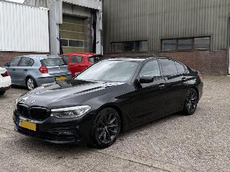 Unfallwagen BMW 5-serie 540i 340Pk High Executive NAP Nederlandse Auto 2018/1