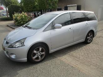 škoda osobní automobily Mitsubishi Grandis 2.4 -16V INTENSE AUTOMAAT 7 PERSOONS 2005/2