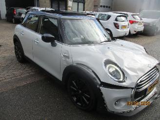 Unfallwagen Mini Cooper 1.5 CHILI AUTOMAAT CLIMA NAVI PANO LEDER 2019/9