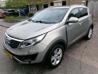 Voiture accidenté Kia Sportage 1.6 GDI X-CUTIVE PLUS PACK CLIMA NAVI 2012/8