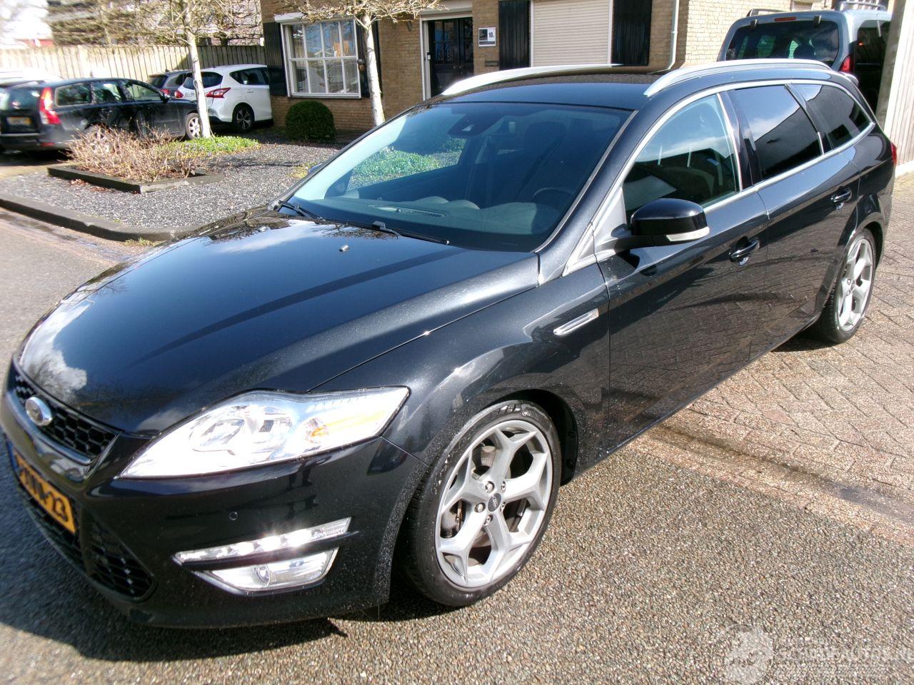 Ford Mondeo 1.6 I PLATINUM CLIMA NAVI GEEN SCHADE
