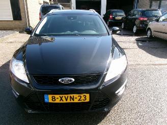 Ford Mondeo 1.6 I PLATINUM CLIMA NAVI GEEN SCHADE picture 3