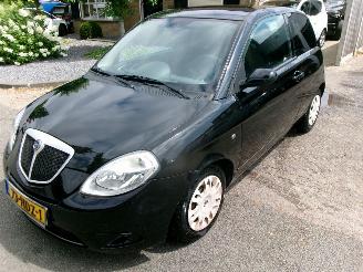 damaged passenger cars Lancia Ypsilon 1.4-16V SPORT 2008/10