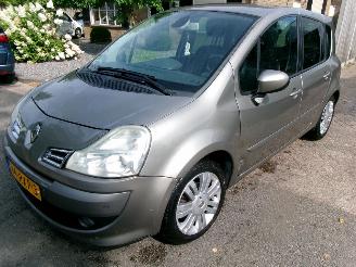 Voiture accidenté Renault Grand-modus 1.6-16V EXCEPTION AUTOMAAT CLIMA 2011/8