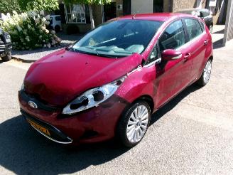 Damaged car Ford Fiesta 1.25 TITANIUM 2010/9