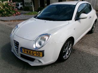 uszkodzony samochody osobowe Alfa Romeo MiTo 1.3  JTDm DISTINCTIVE CLIMA LEDER 2013/5