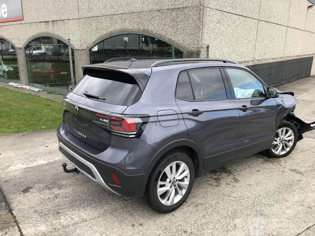 Volkswagen T-Cross LIFE     1.0