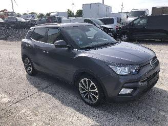 Auto incidentate Ssang yong Tivoli 1.6 AUTOMATIQUE 2018/8