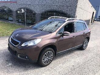 damaged passenger cars Peugeot 2008 1.4 HDI 2015/1