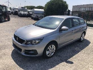 Avarii autoturisme Peugeot 308 COMBI  1.2 TURBO 2019/8