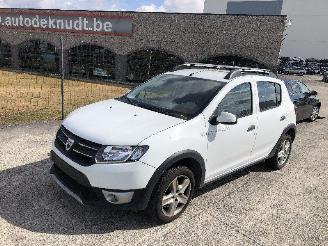 Avarii autoturisme Dacia Sandero 0.9 TURBO   STEPWAY 2015/4