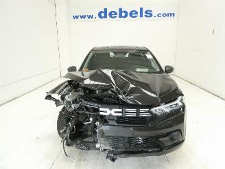 Schadeauto Dacia Sandero III ESSENTIA 2024/8