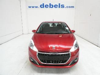 damaged passenger cars Peugeot 208 SIGNATURE 2019/3
