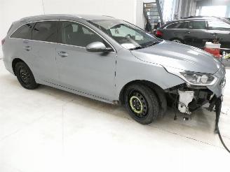 Kia Cee d 1.6 D picture 10
