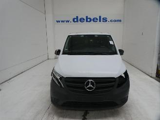 Schadeauto Mercedes Vito 1.7 D 2021/12