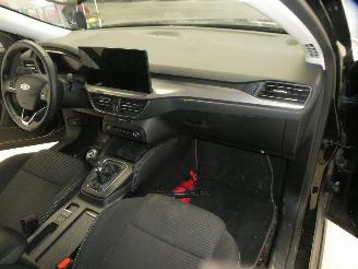 Ford Focus TITANIUM X picture 19